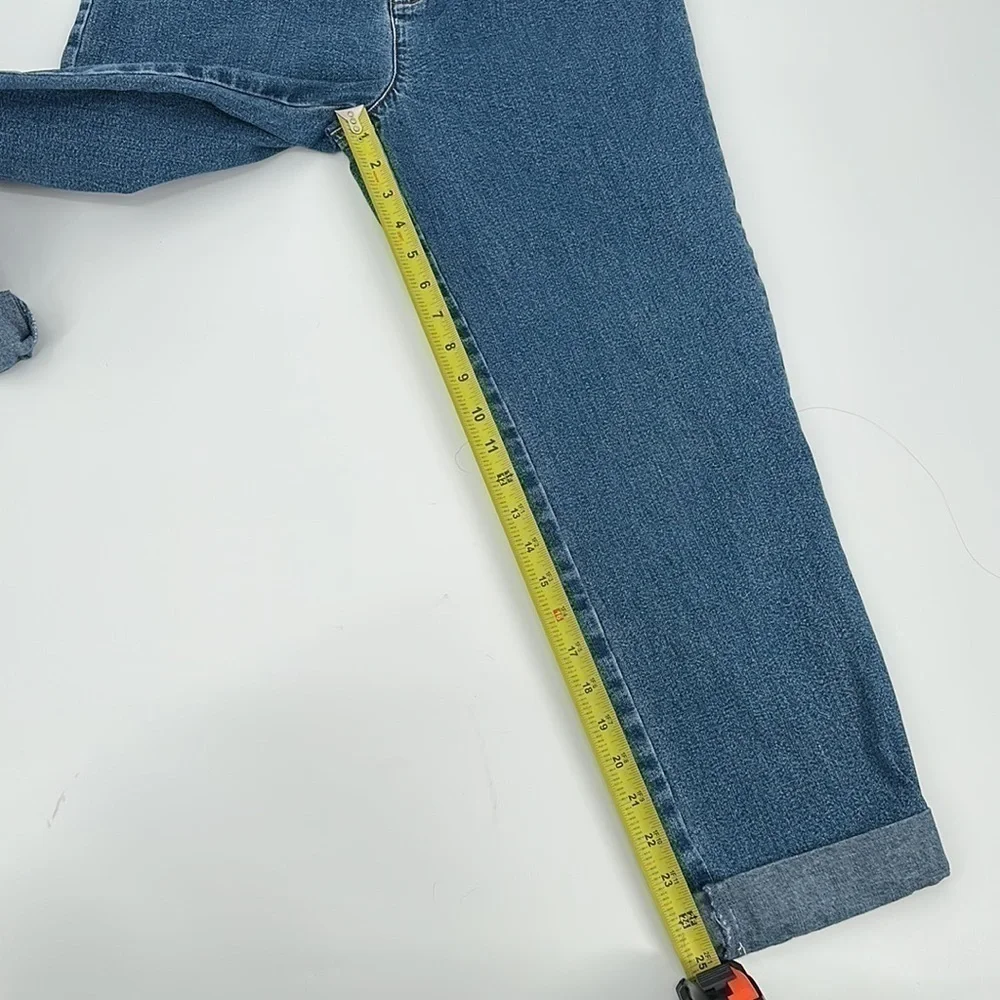 Lauren Jeans Co. Medium Wash Relaxed Fit Jeans Size 6